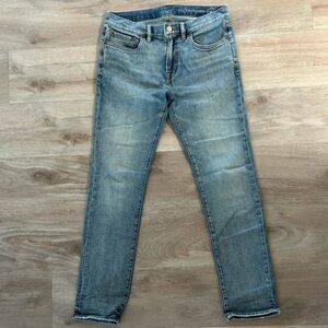 Outerknown The Cove Slim Jean. 30x30. True Blue. Organic cotton denim.